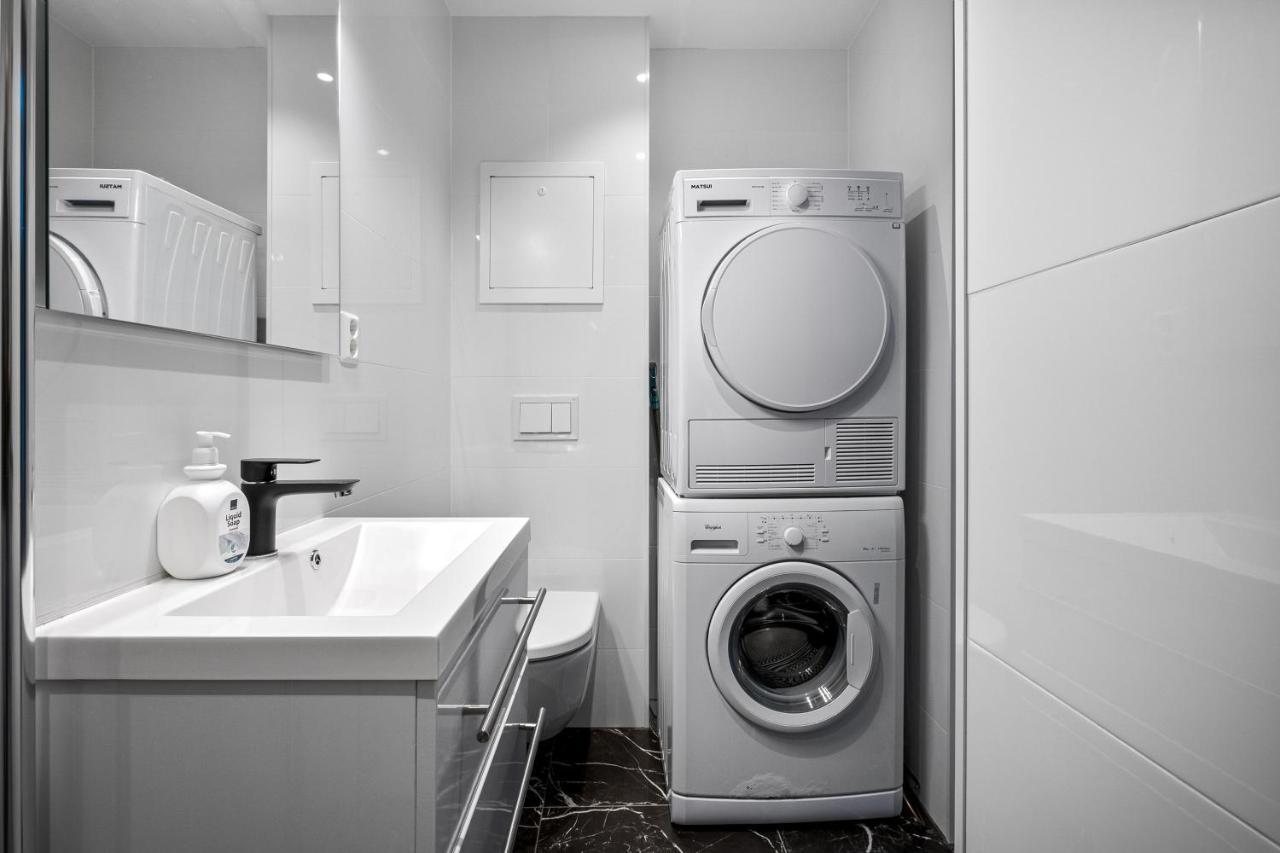 Stay Bryggen - Serviced Apartments In The City Center Bergen Buitenkant foto