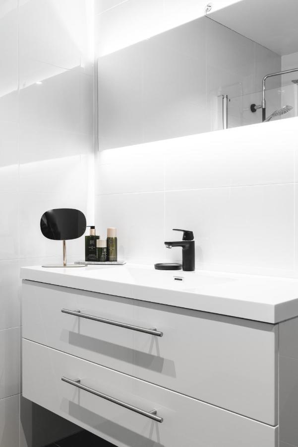 Stay Bryggen - Serviced Apartments In The City Center Bergen Buitenkant foto
